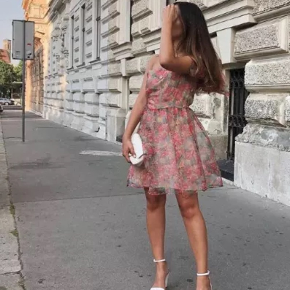 ZARA Asymmetric Floral Organza Bow One Shoulder - Picture 2 of 5
